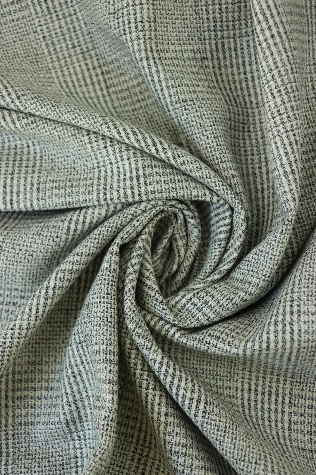 1YD PRECUT; Black & Ivory Yarn Dyed Hemp & Organic Cotton Plaid