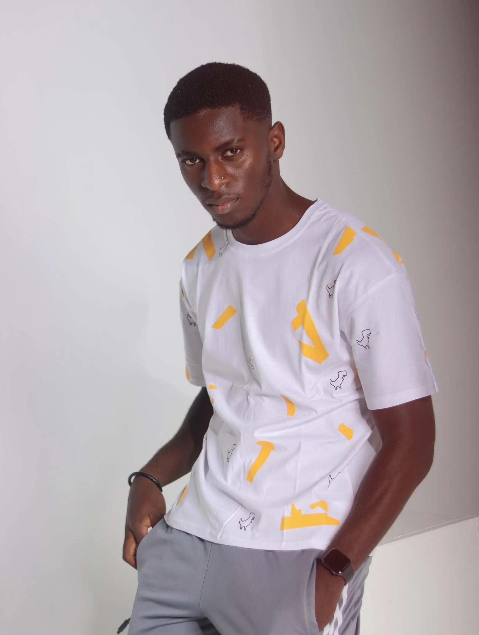 Men's Korean Style Loose Fit O-neck T-Shirt